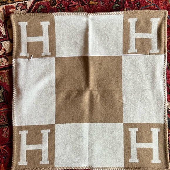 Beautiful Avalon H pillow sham wool and cashmere neutral large new - Picture 8 of 12